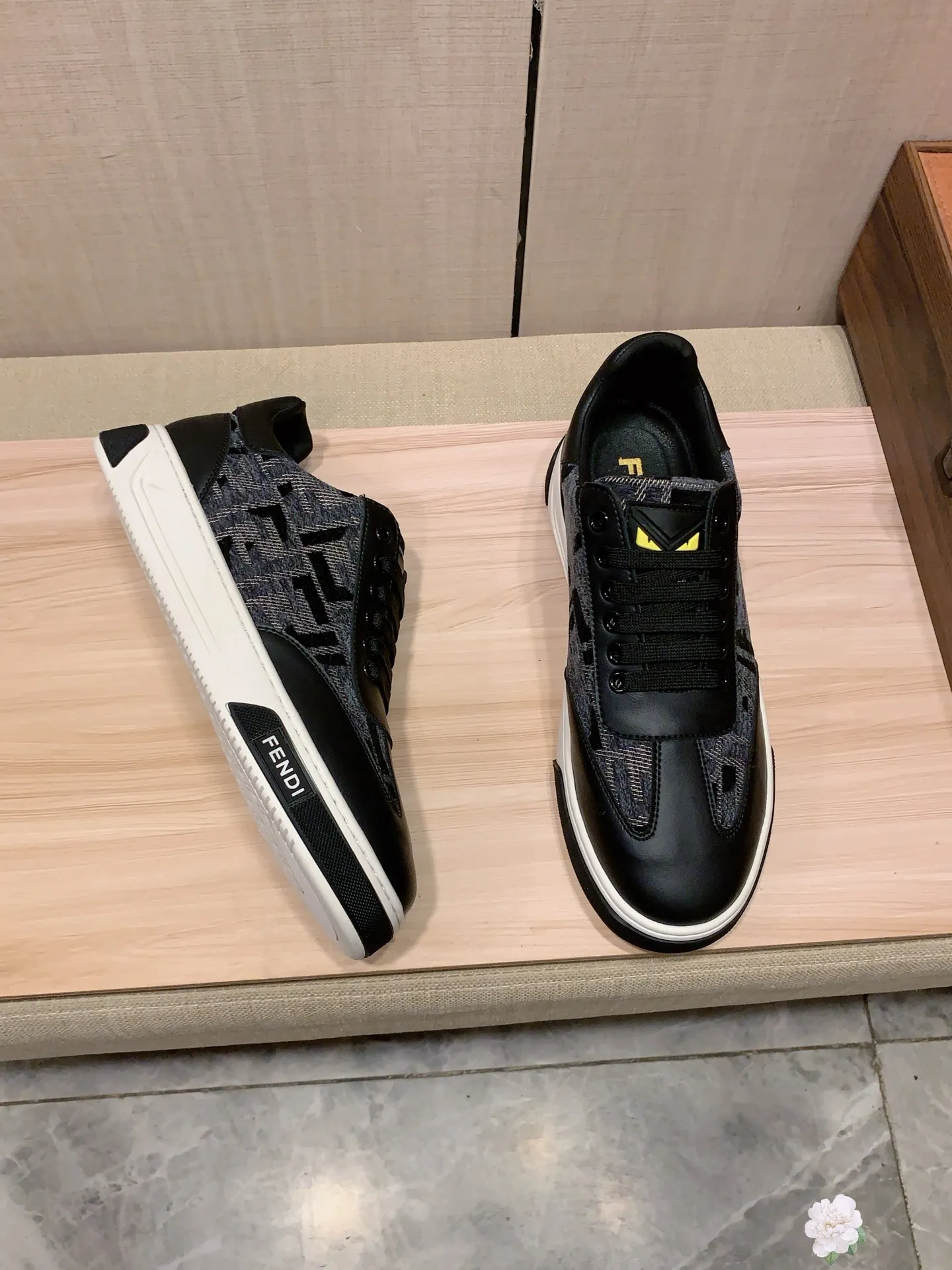 Men's men's shoes 💰420💰💰🎩🎩[Lightning][Lightning] "FENDI*" The latest and most popular casual shoes, top brand [Seduce] luxury ~ purchasing agent, top quality ~. [Strong] The upper is made of imported breathable cowhide with material ➕ breathable sheepskin feet (•) and fine workmanship. The original stylish and stylish soft rubber wear-resistant and non-slip outsole is light and comfortable on the feet. The real thing looks better when photographed in person. 0099: code: 38-44, 4️⃣ colors selected